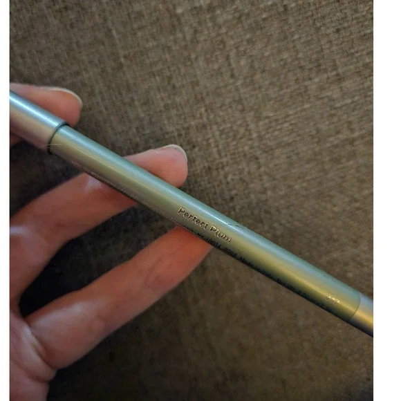 NEW! Mally Beauty Eyeliner Eye Liner Perfect Plum ~ Purple ~ Full Size ~ Unboxed - Picture 4 of 5